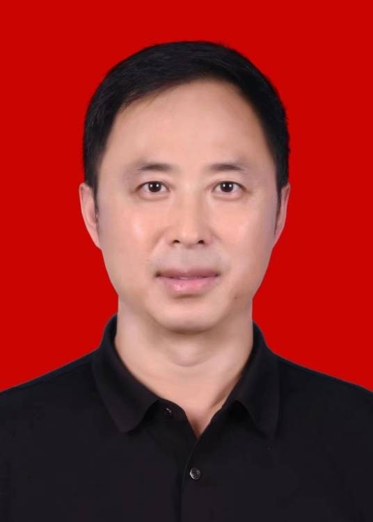 周胜华（四川省广元市苍溪县人民政府党组成员、副县长）