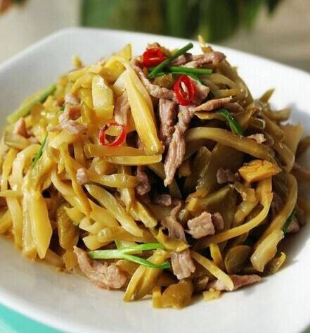 肉丝炒榨菜