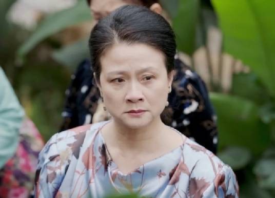 樊丽霞（都市话题剧《故乡，别来无恙》中的角色）