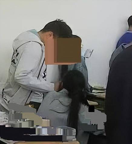 2025年会泽教师被指对学生行为逾矩事件