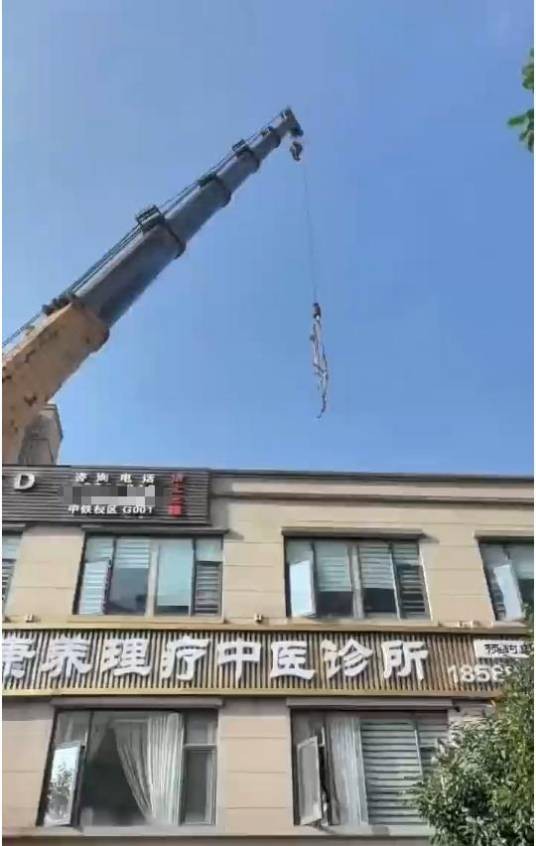 10·13贵阳吊车吊罐坠落事故