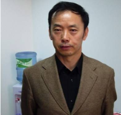 何家弘