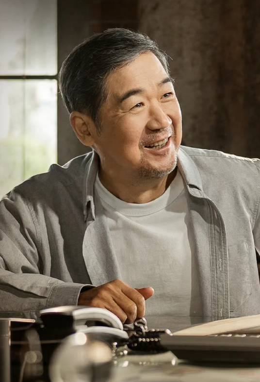 肖长庆（电视剧《老家伙》中的男主角）