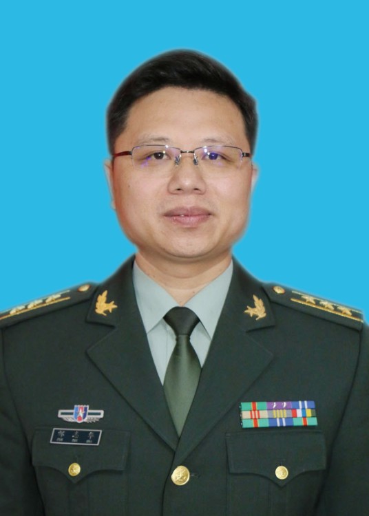 邹志华（湖南省衡阳市雁峰区委常委，区人武部政治委员）