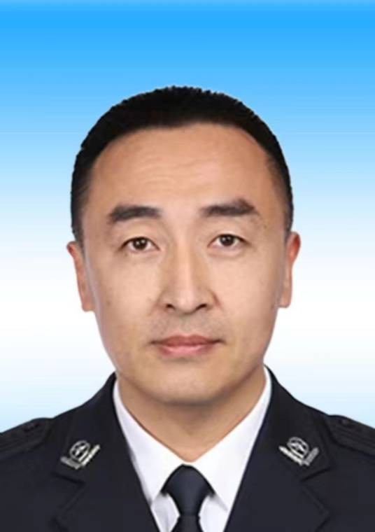 孙涛（湛江海关缉私局局长兼督察长、关党委委员、局党组书记）