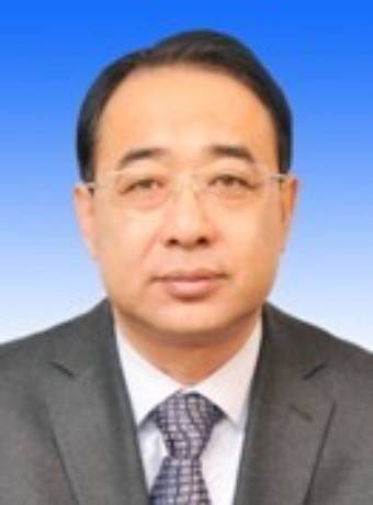 陈万平（新疆生产建设兵团党委、兵团副秘书长，驻京办主任）