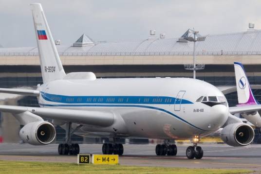 伊尔-96M/T客机