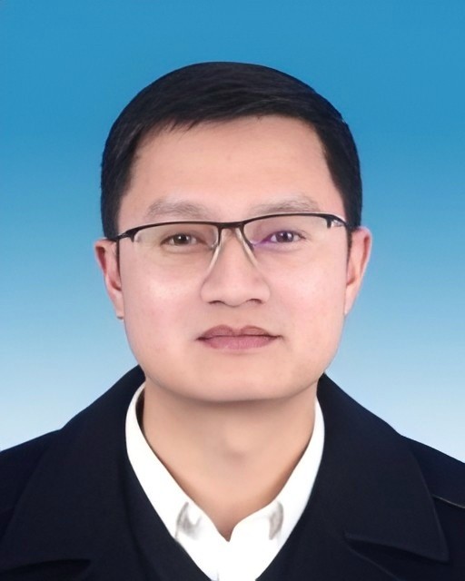 吴学谦（江西省赣州市信丰县嘉定镇人民政府副镇长）