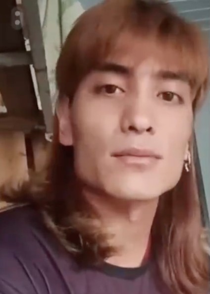蔡金发（涉黄被封的“我是云南的”网络主播）