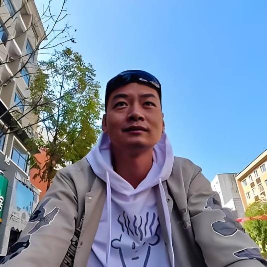 李掰掰摆摊记