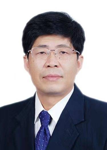 周海滨（山东省威海市文登区财政局党组成员）