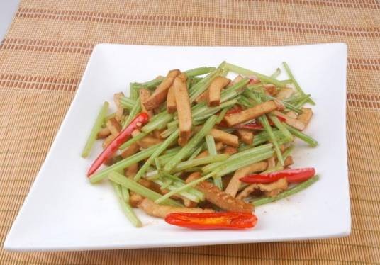 芹菜小炒