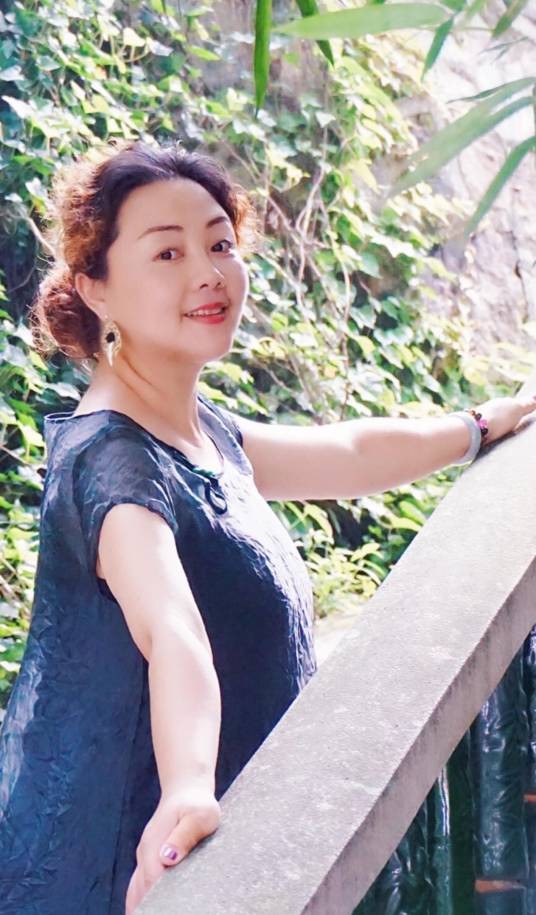黄媛媛（武汉音乐学院演艺学院声乐教研室主任）
