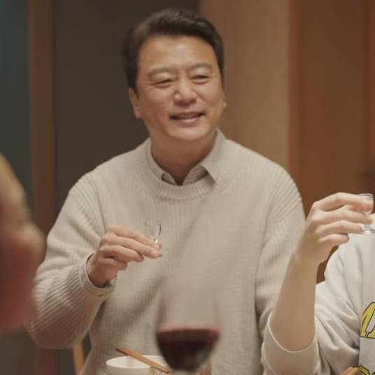吴大伟（都市话题剧《故乡，别来无恙》中的角色）