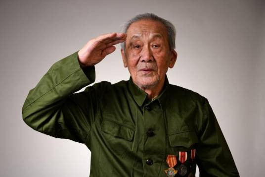 孙传尧（中国人民志愿军战士、志愿军炮2师28团无线电话员）
