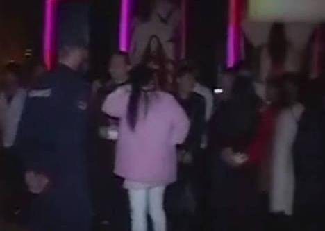 蝙蝠夜总会