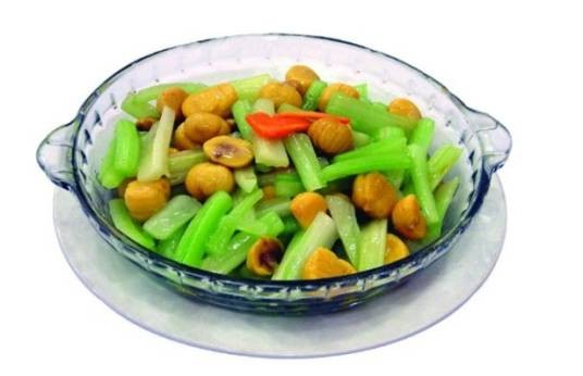栗子炒芹菜