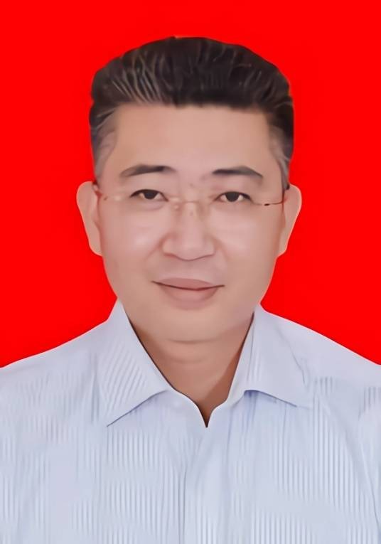 郑驹（广东省惠州市惠东县人大常委会副主任、党组成员，县政府办公室党组书记）