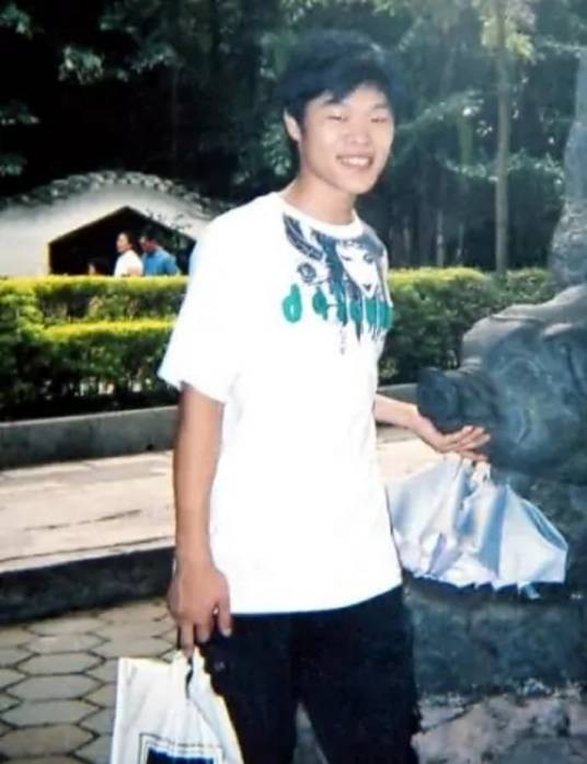 刘旭（全国舍己救人优秀大学生）