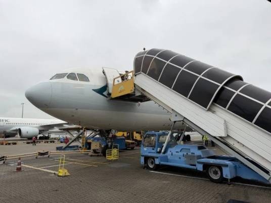 国泰航空CX380航班
