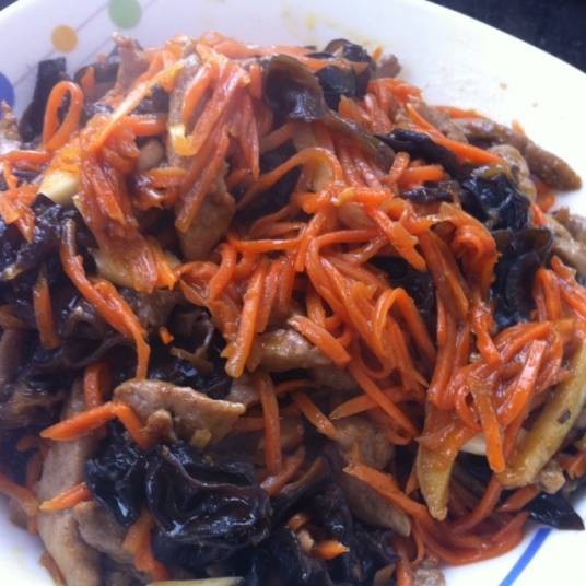 爆炒黑木耳肉丝