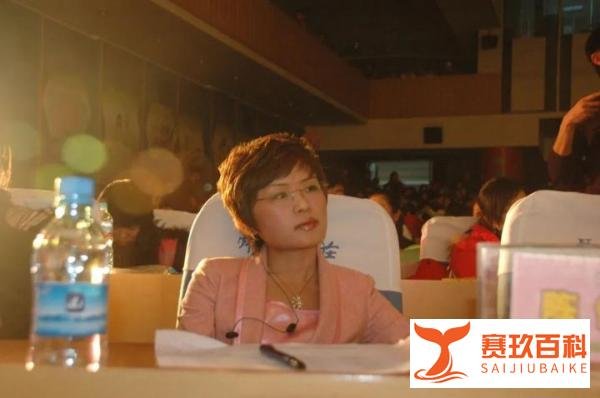 我，济南女儿，山东大学医学院毕业，11年前创业，开了20家美容院