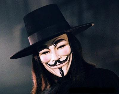 戴着面具生活什么意思？