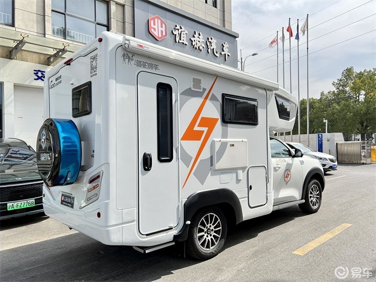 长城览众房车自由炮C款四驱越野房车
