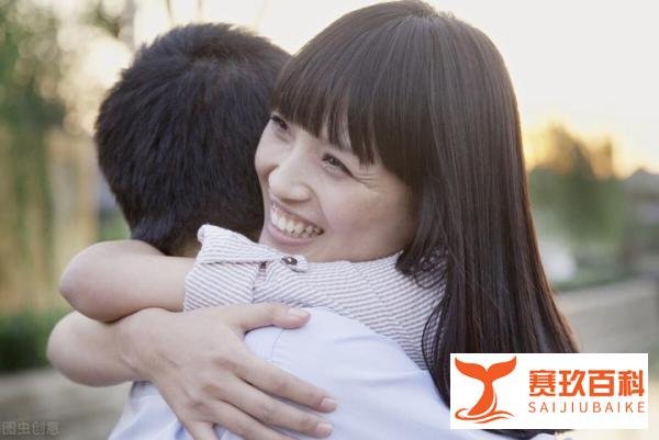 非常苦恼，爱上表哥的老婆，到底怎么办？