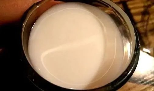 爱奇艺就倒奶视频道歉，你对倒奶时间有何看法？