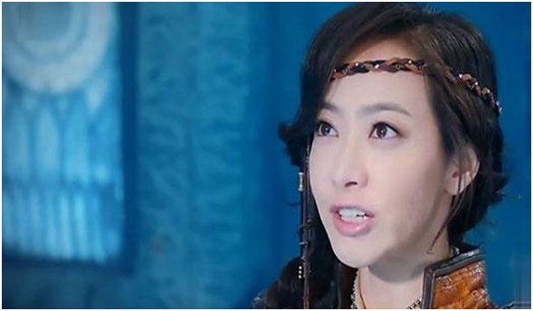 《幻城》中卡索为什么喜欢人族的梨落，而不喜欢美丽的人鱼公主