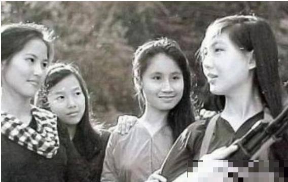 越南女子战俘营演员表