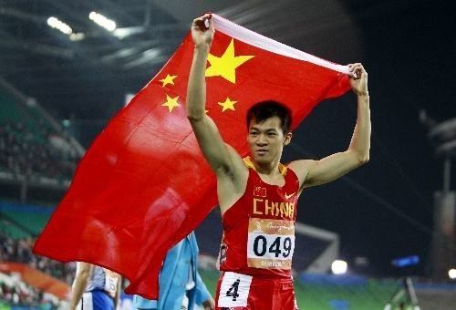 如何看待中国留学生毕业演讲:美国的空气都是甜的?