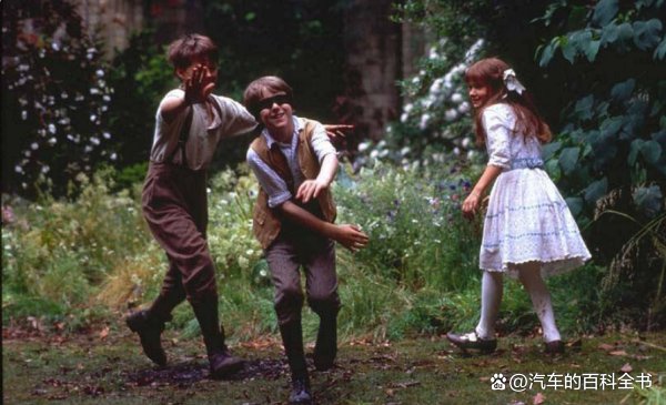 奇幻片《秘密花园》上映,剧中有哪些参照童话的设定?