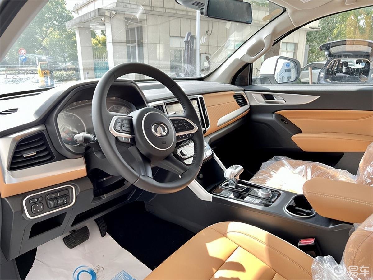 长城览众房车自由炮C款四驱越野房车