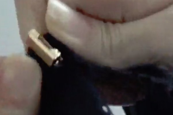 前扣文胸怎么解开扣子