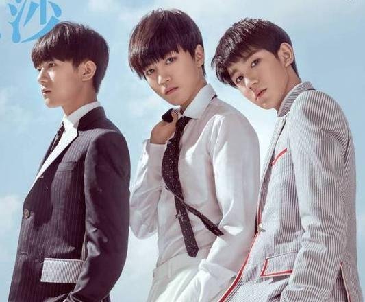 tfboys10周年演唱会门票官网 tfboys10周年演唱会门票可以转吗