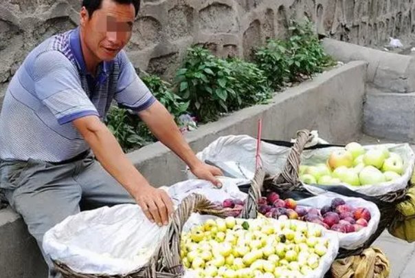卖的读音