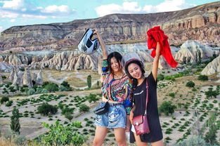 土耳其2岁女童被蛇咬后，对着蛇勇猛反咬回去！结果怎么样了？
