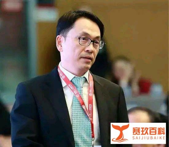 2005年，马化腾想以300万卖掉扣扣，可是只有搜狐的张朝阳愿意……