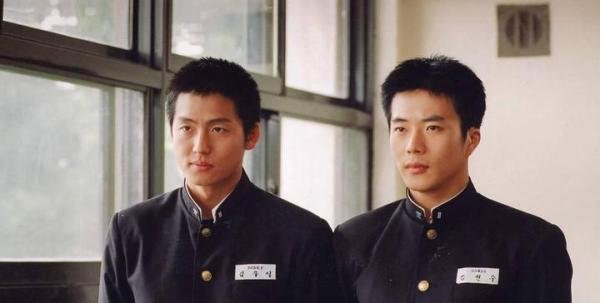 高校热血往事，权相宇《马粥街残酷史》致敬李小龙