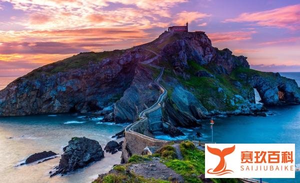 世上最逼真的石龙,《权力的游戏》龙石岛取景地,曾月吸数万游客
