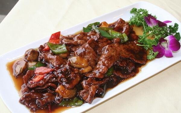 蚝油牛肉是哪个地方的菜？蚝油牛肉嫩是有窍门的