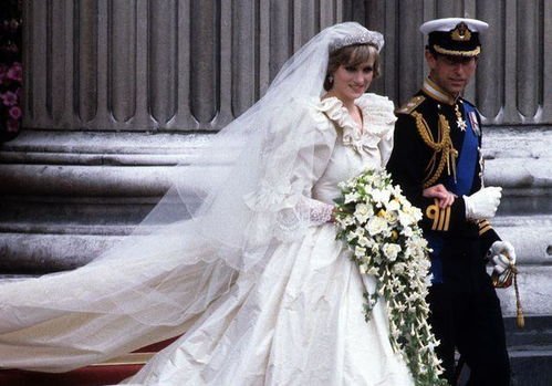 英国王结婚蛋糕将拍卖已存放41年不能食用，其味道还会一如既往吗？