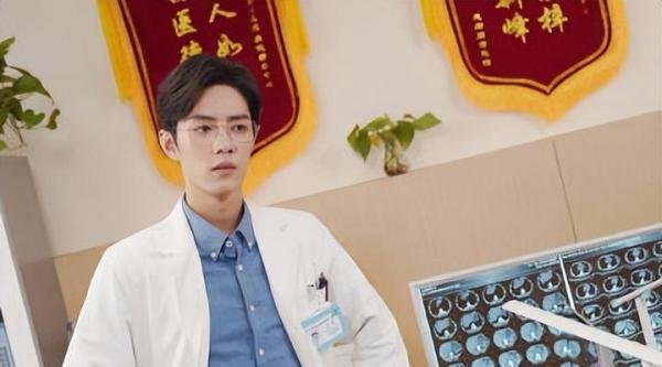 网传《玉骨遥》定档8月21日，《玉骨遥》方回应：吉时未定！