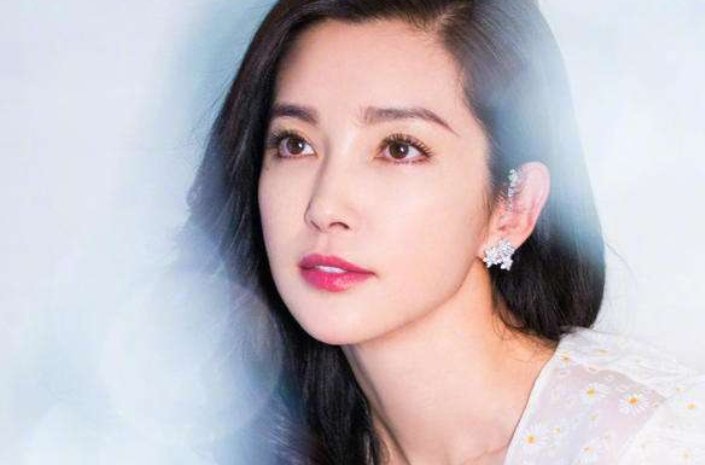 儿科医生举报下架李冰冰短视频，对此你怎么看？