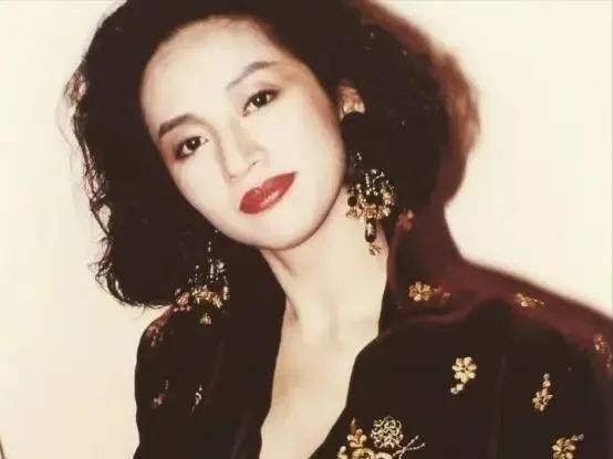 张国荣为什么不娶梅艳芳梅艳芳为什么会得宫颈癌最后却放弃治疗