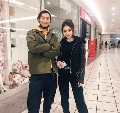 窦骁晒何超莲为他亲手做的雪花酥，你觉得这个雪花酥的卖相如何？