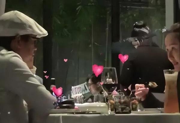 马蓉移居国外开直播遭嘲笑，王宝强女友怀孕，疑似好事将近