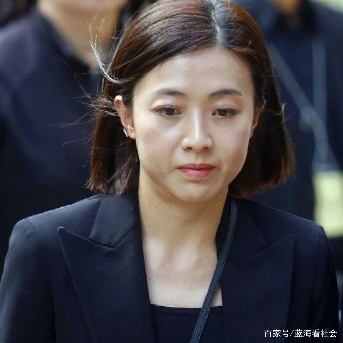 野心比刘銮雄还大，刘鸣炜转卖股权给后妈甘比，原来不过是圈套，你怎么看？
